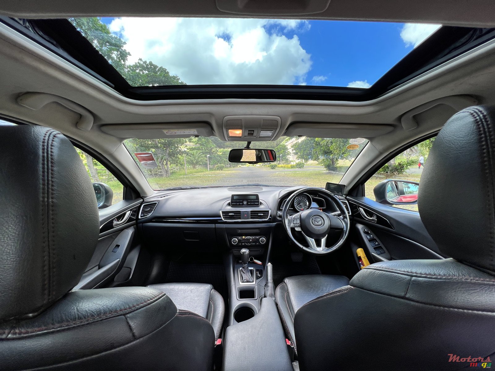 2016' Mazda photo #6