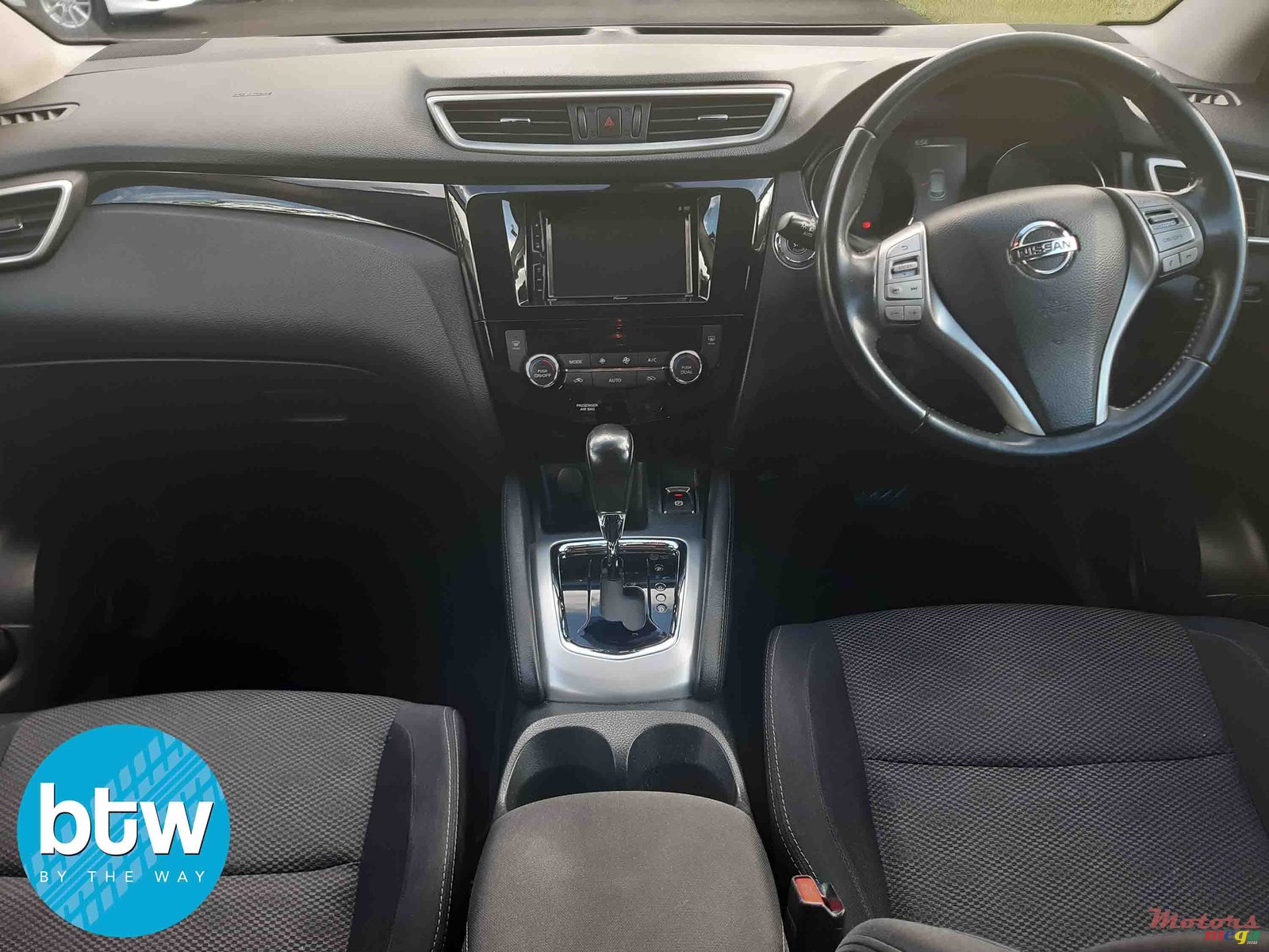 2015' Nissan Qashqai Techno pack photo #4