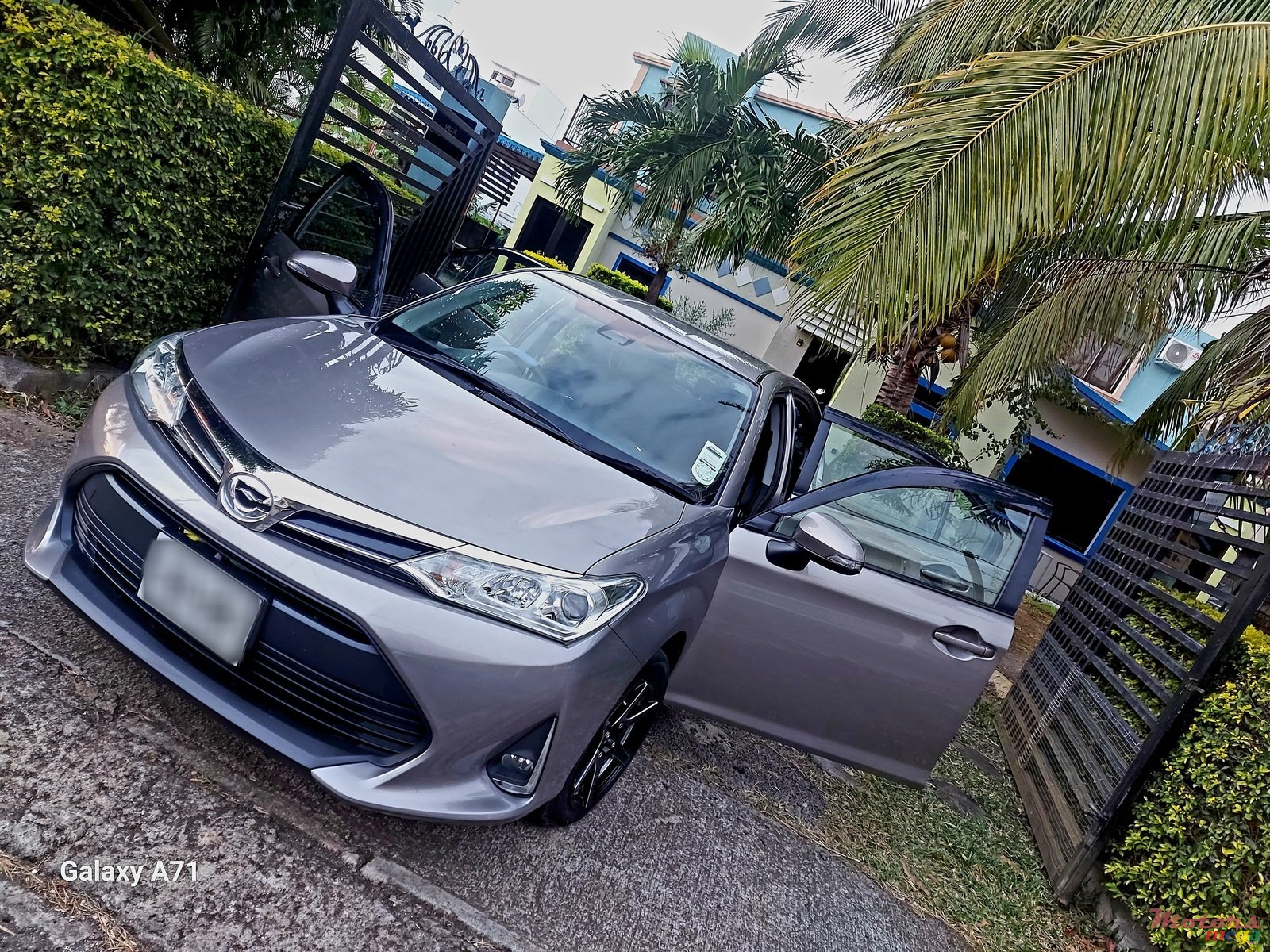 2018' Toyota Axio Dorigin photo #3