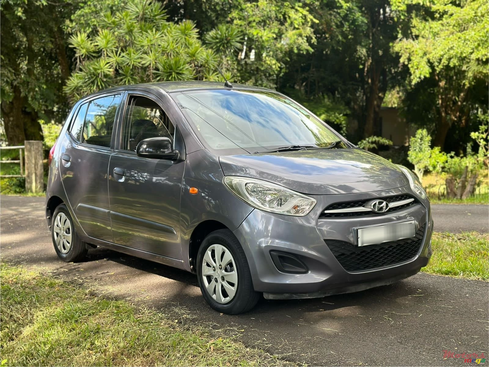 2015' Hyundai I10 Automatic photo #2