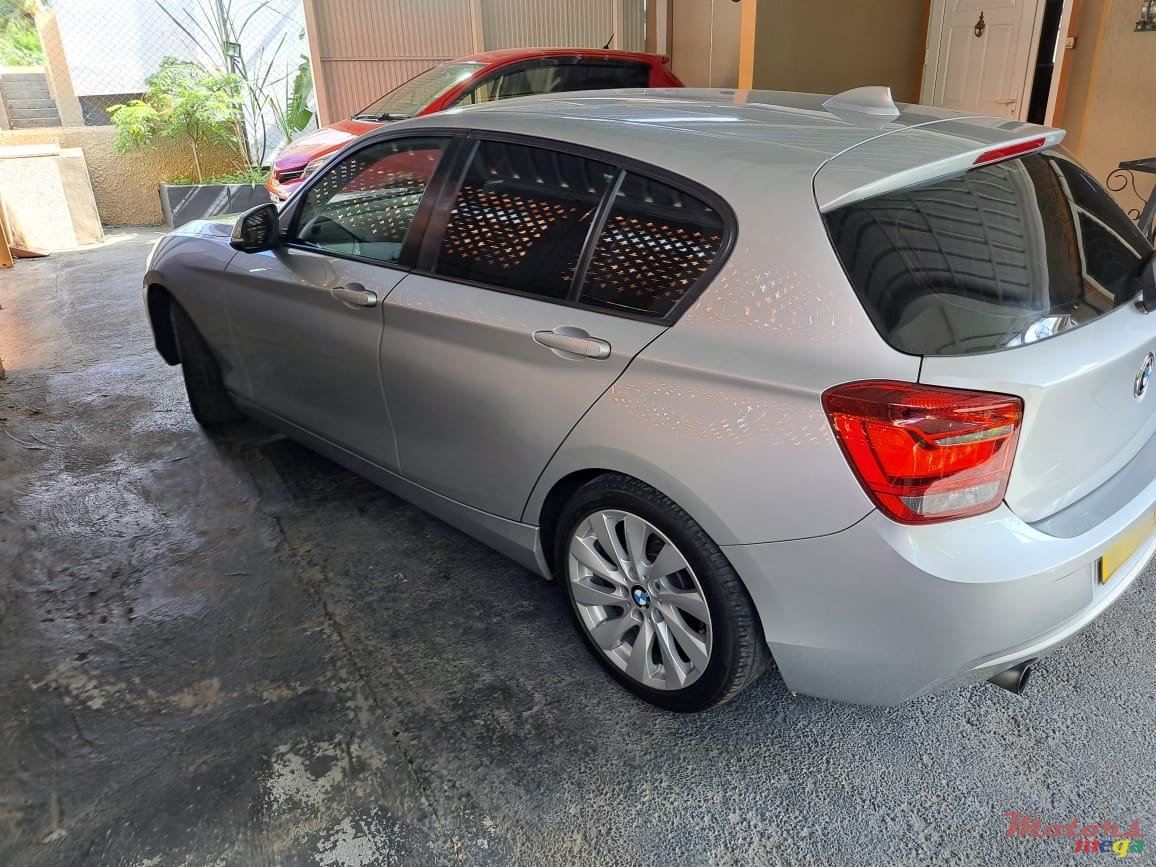 2012' BMW 120 photo #7