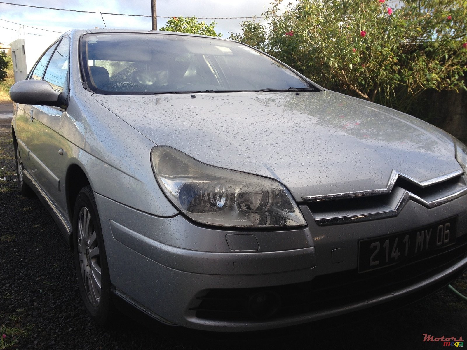 2006' Citroen C5 1.6L HDI photo #2