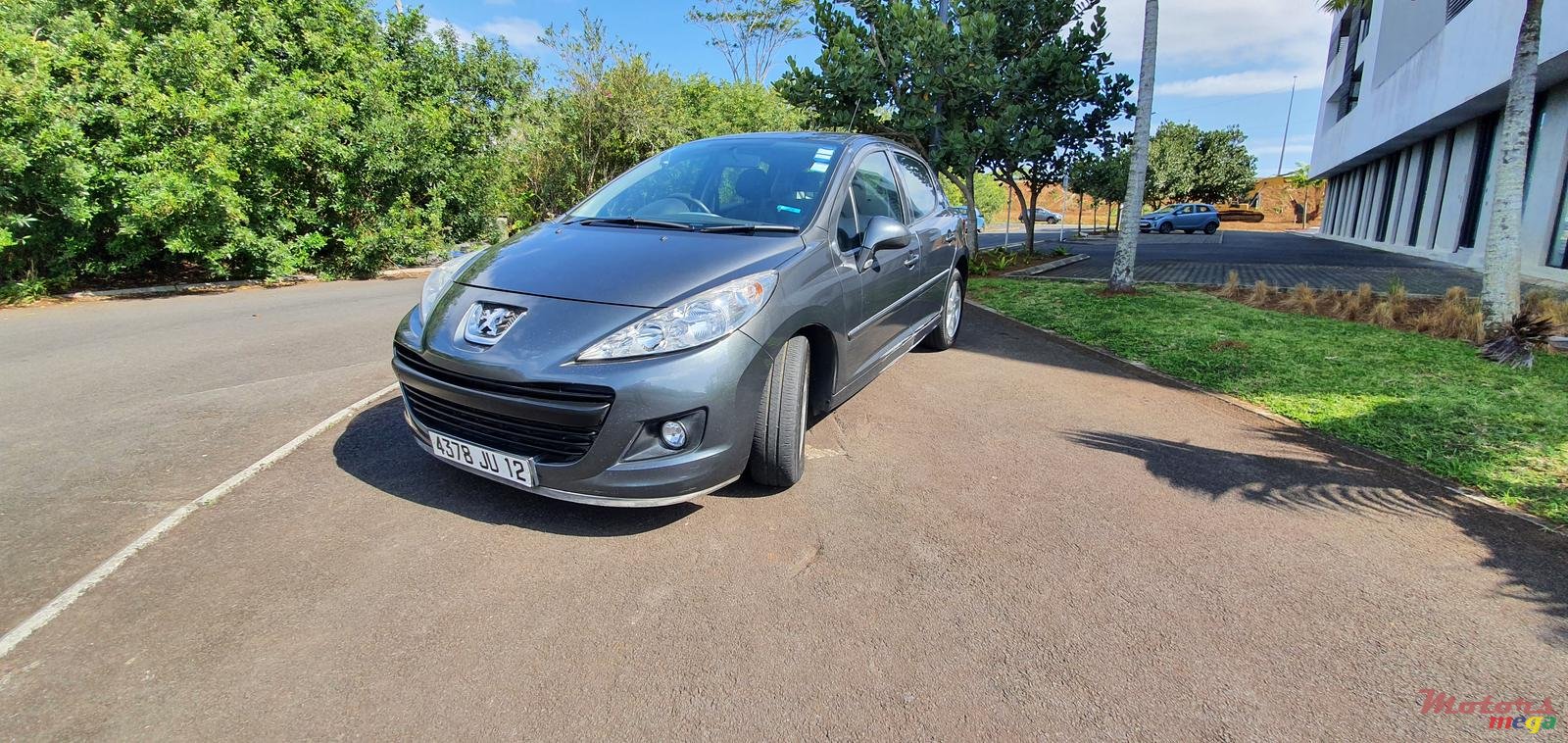 2012' Peugeot 207 photo #5