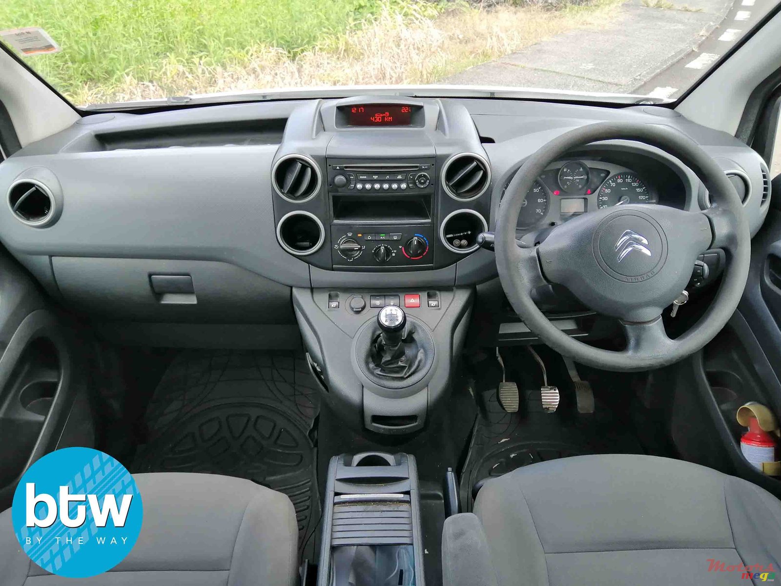 2014' Citroen Berlingo photo #6