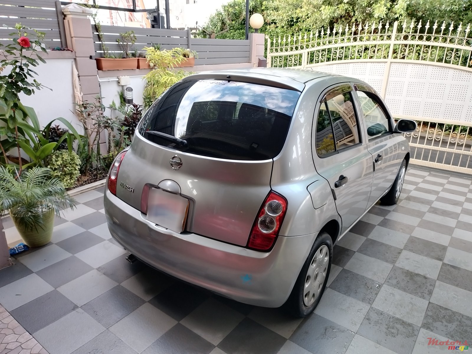 2009' Nissan March photo #1