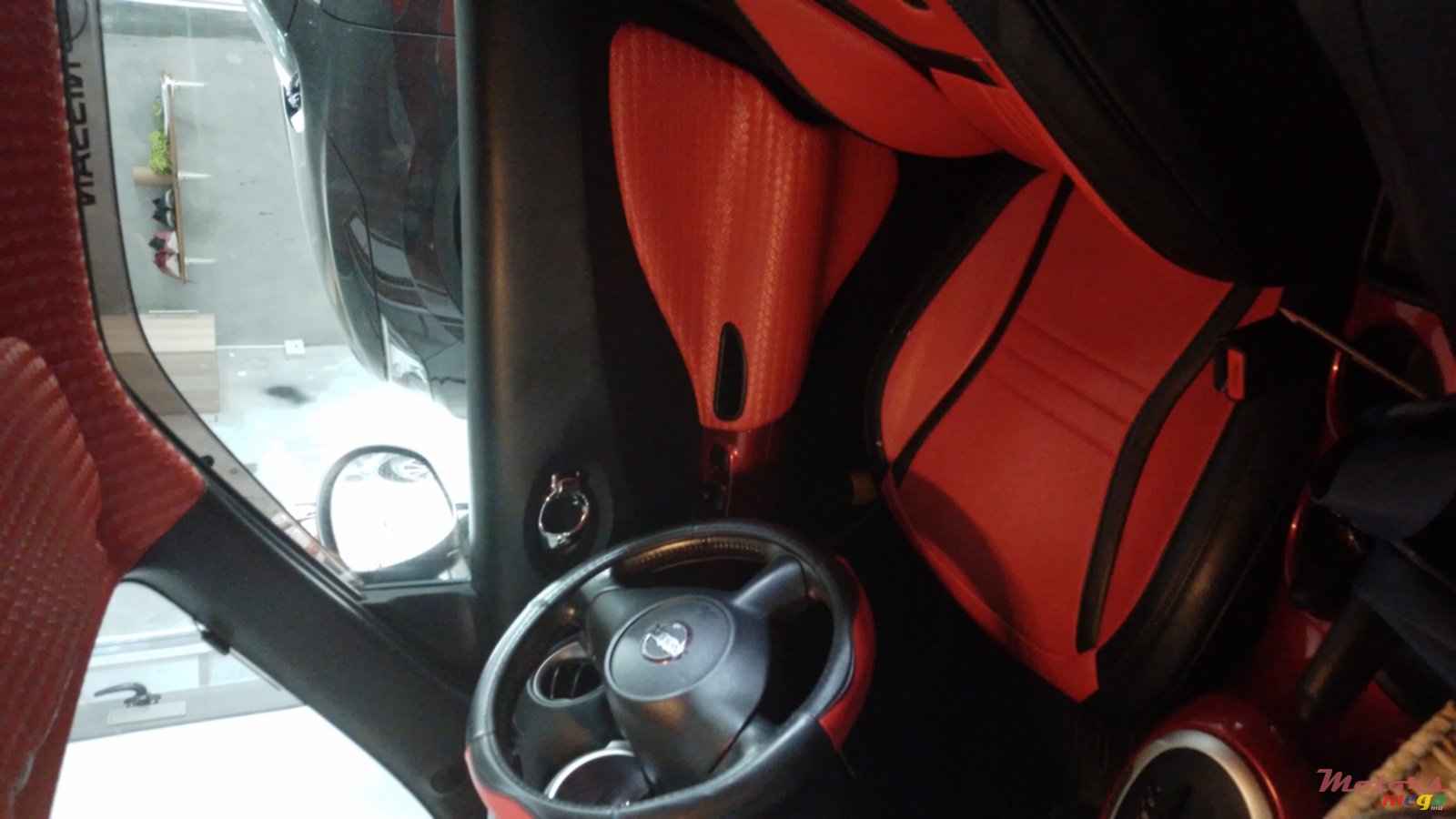 2012' Nissan Juke photo #4