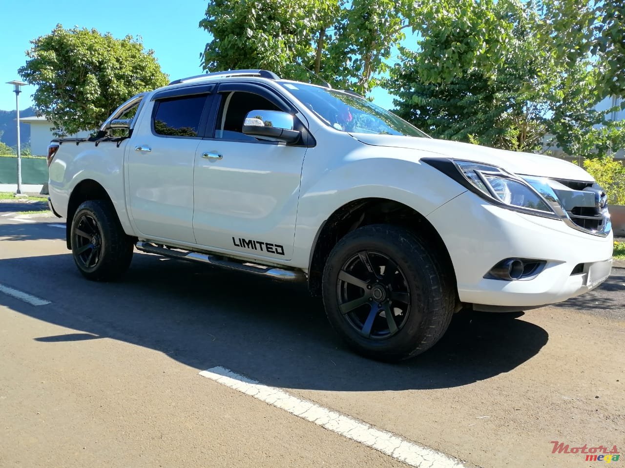 2017' Mazda photo #5