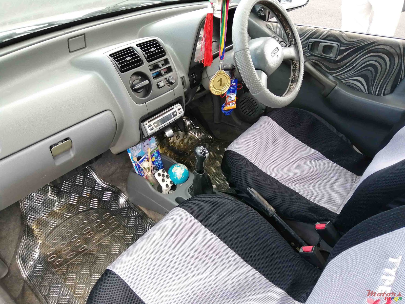 2005' Suzuki Alto photo #6