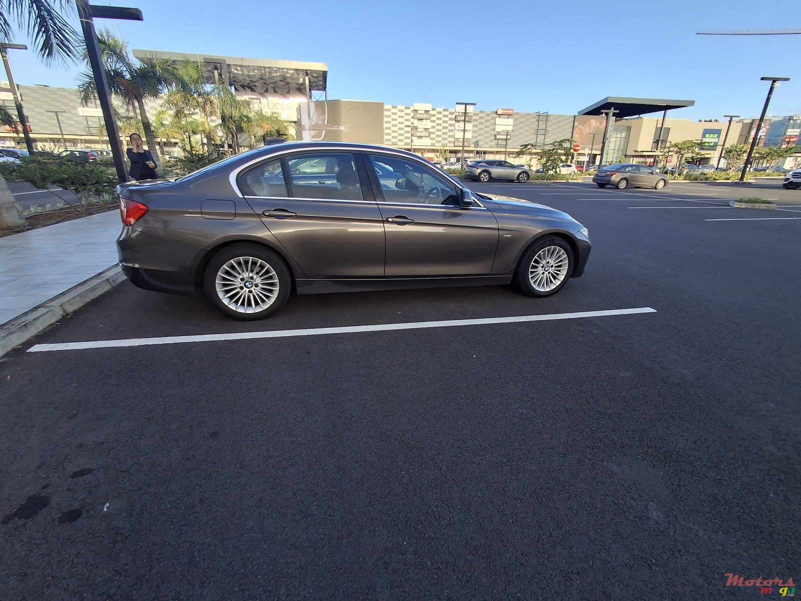 2015' BMW 3 Series photo #1