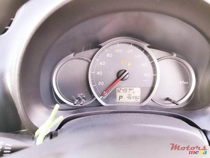 2012' Toyota Vitz photo #4