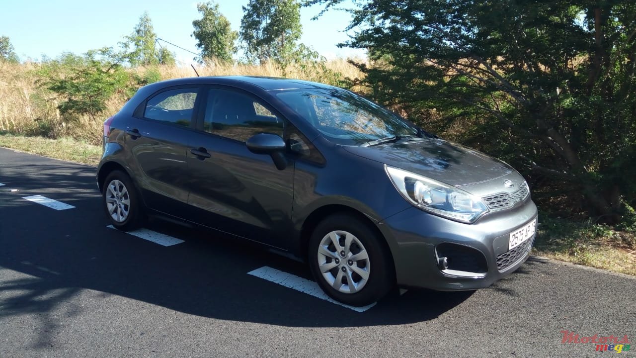2013' Kia Rio photo #1