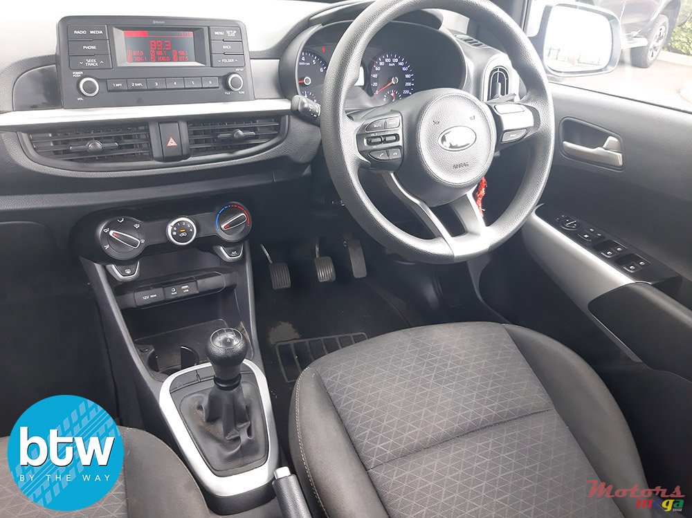 2020' Kia Picanto photo #5