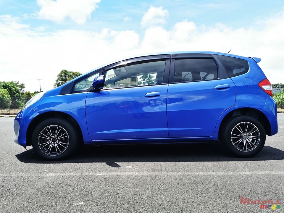 2011' Honda Fit photo #4