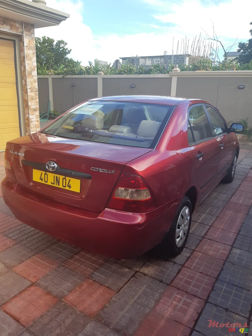 2004' Toyota Corolla photo #2