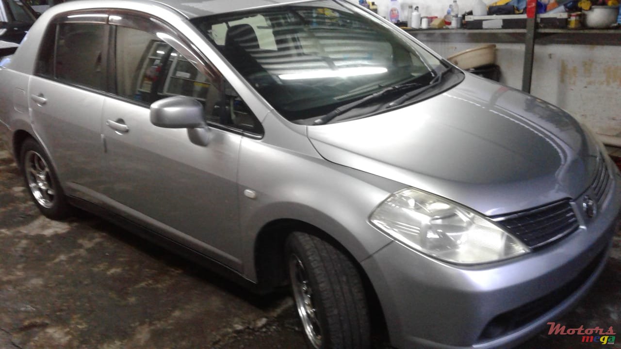 2006' Nissan Tiida photo #4