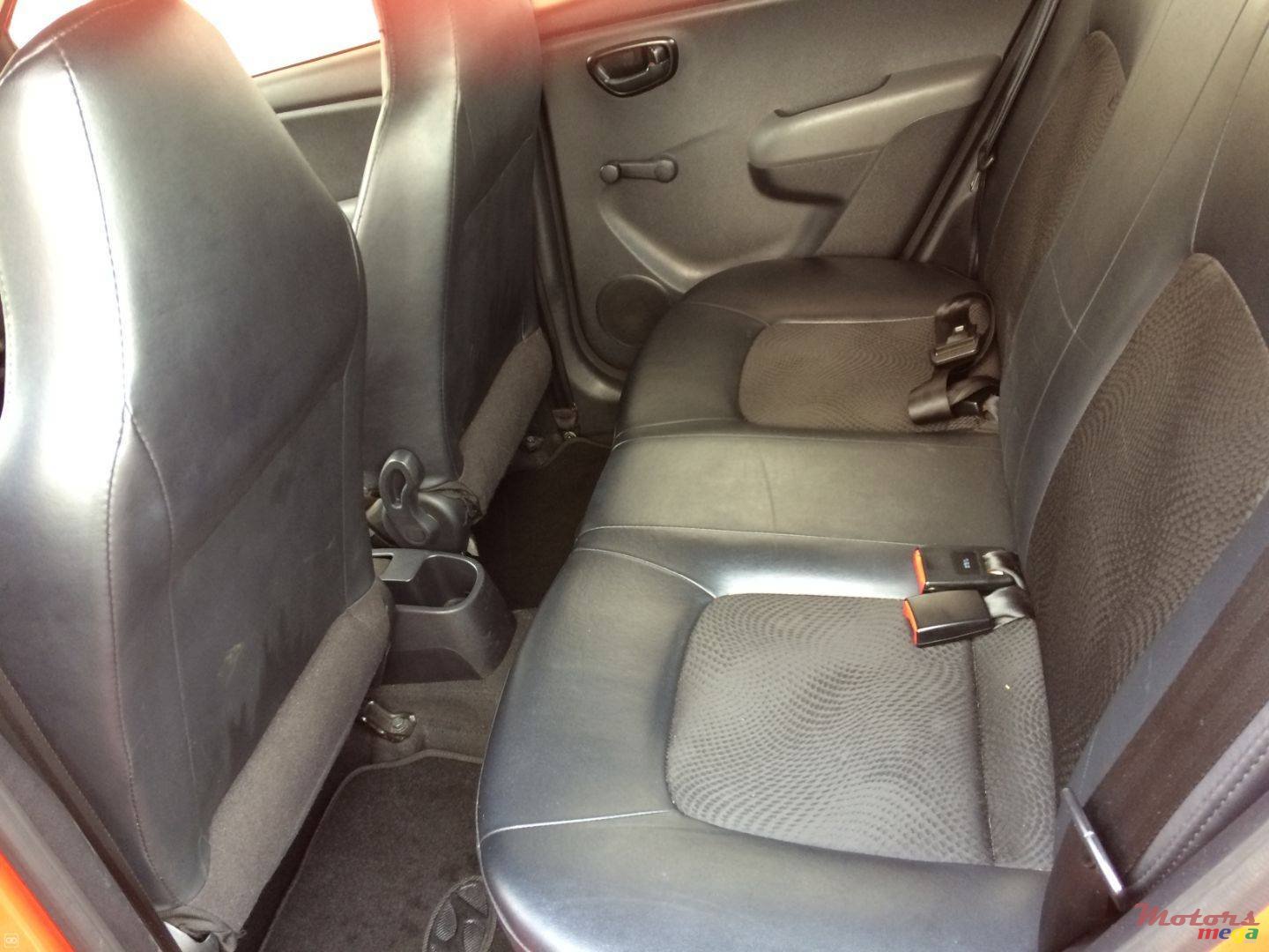 2012' Hyundai i10 photo #4