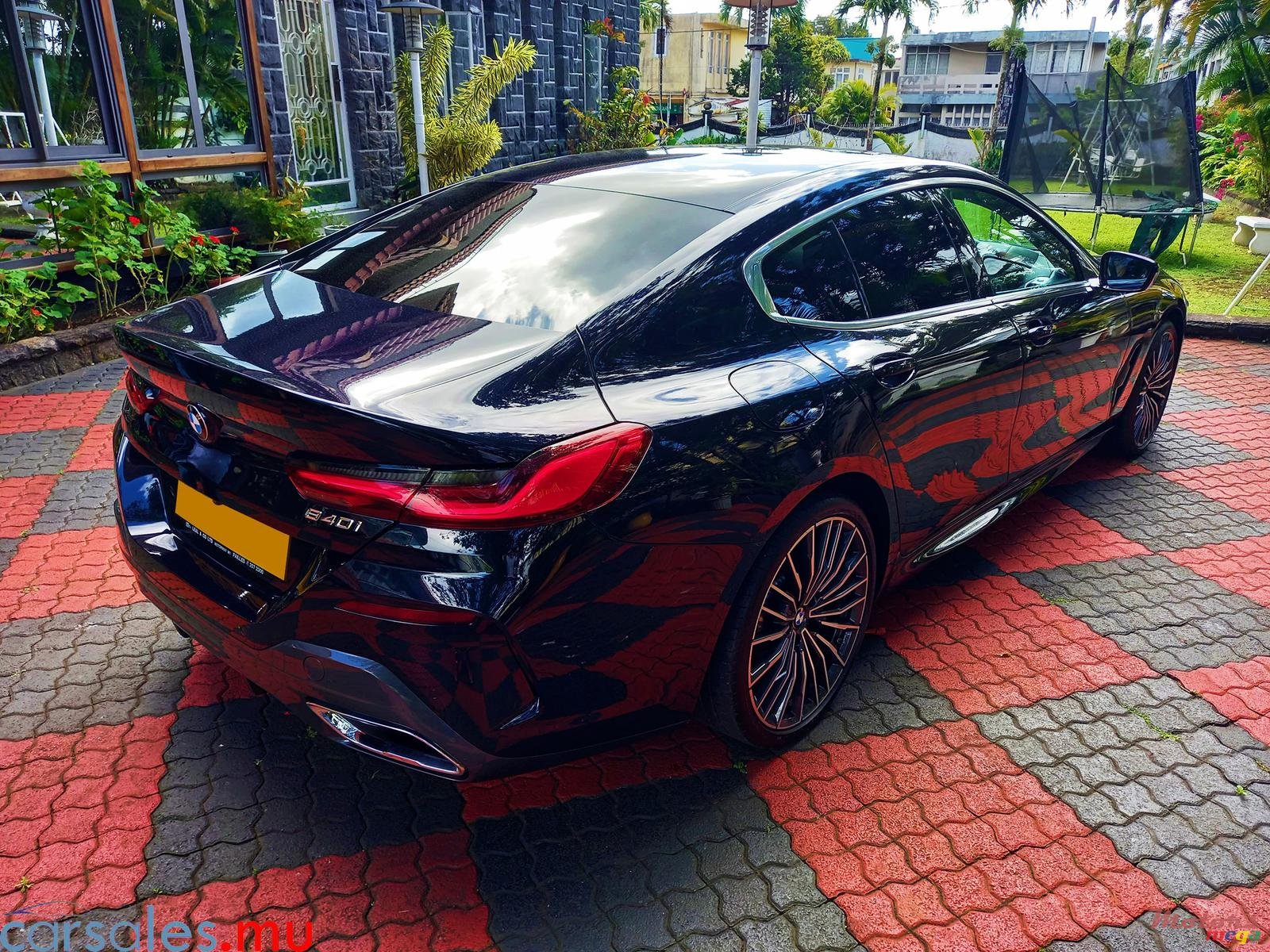 2021' BMW 8 Series 840i M Sport Package photo #4