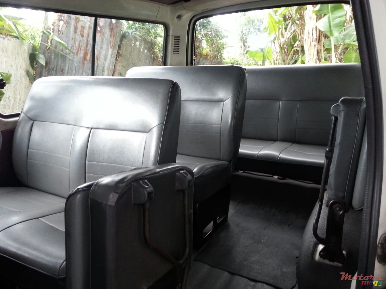 1998' Toyota HiAce photo #5