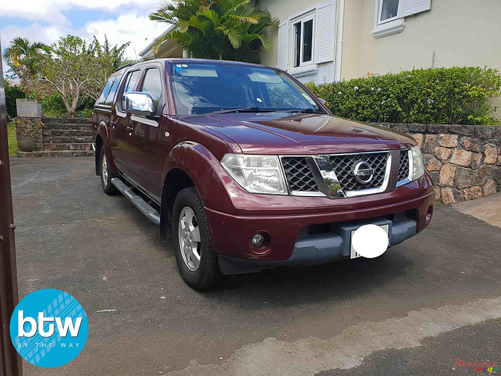 2013' Nissan Navara photo #2