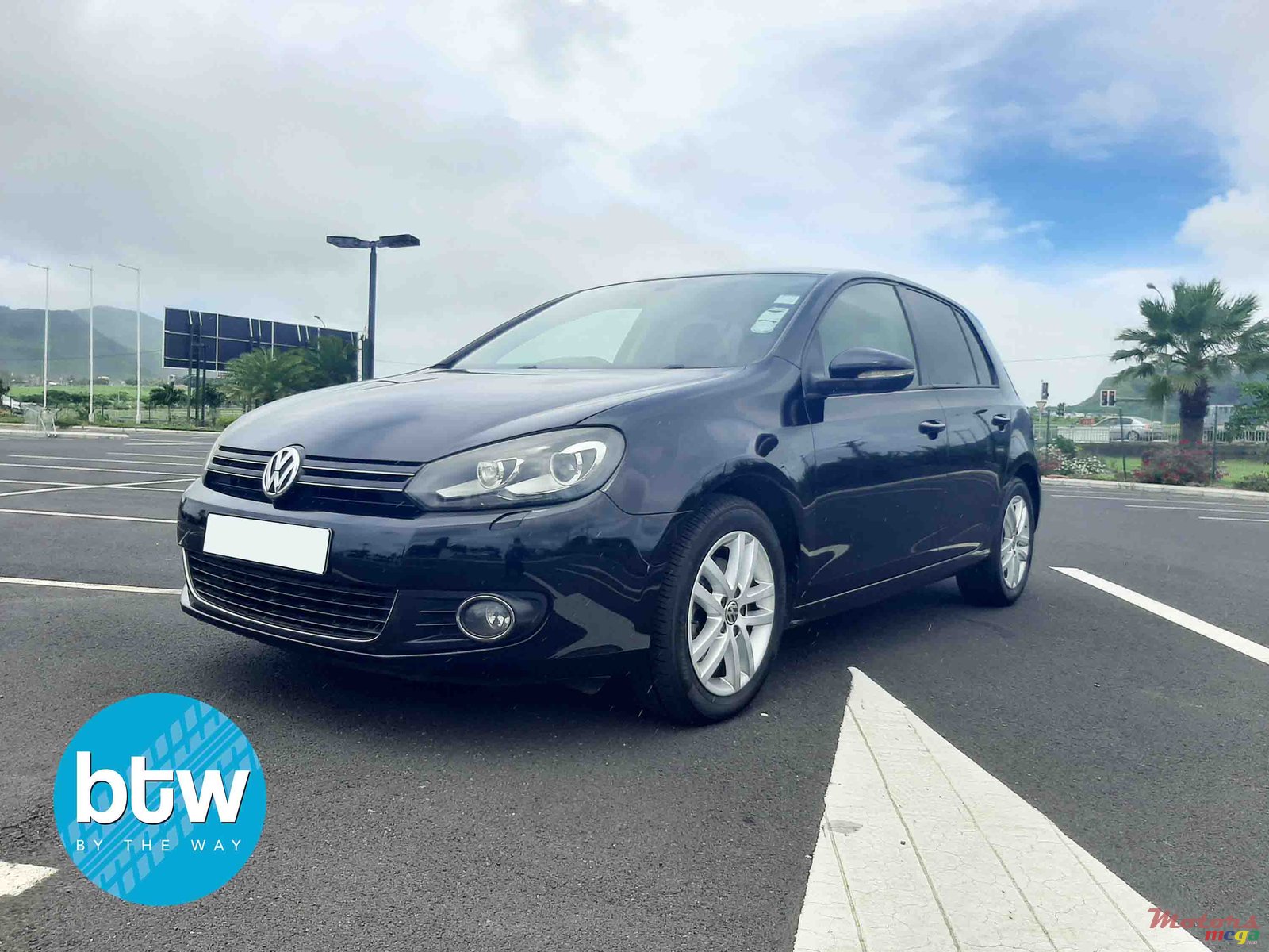 2011' Volkswagen Golf VI photo #2