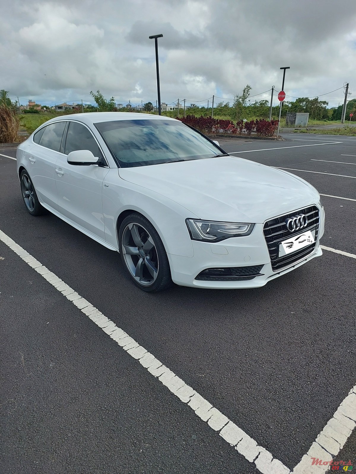 2017' Audi A5 S Line photo #2