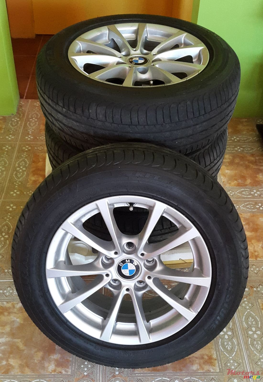 2015' BMW 3 Series photo #4