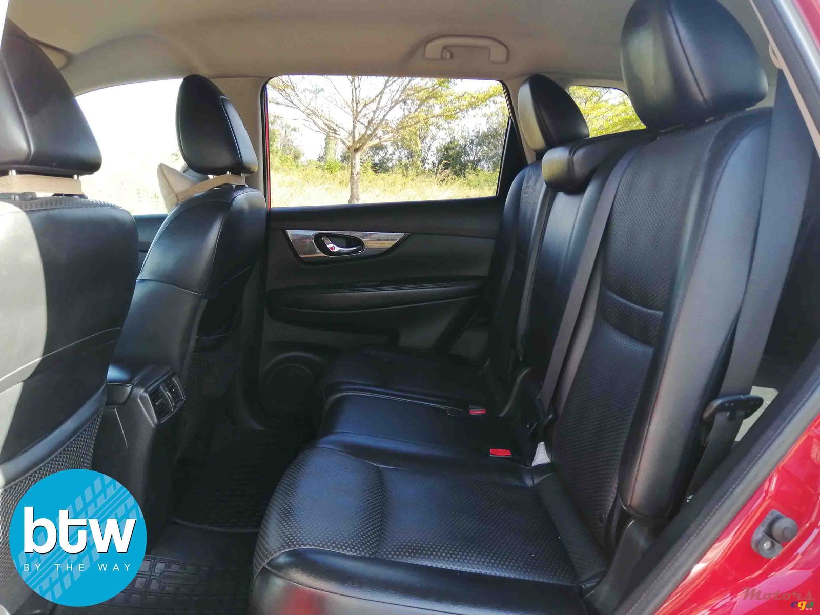 2014' Nissan X-Trail photo #3