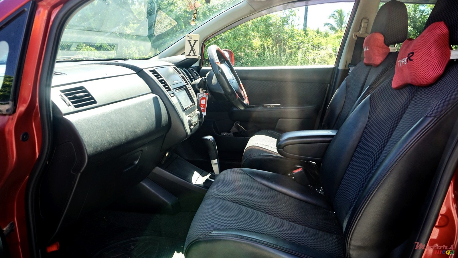 2009' Nissan Tiida photo #4