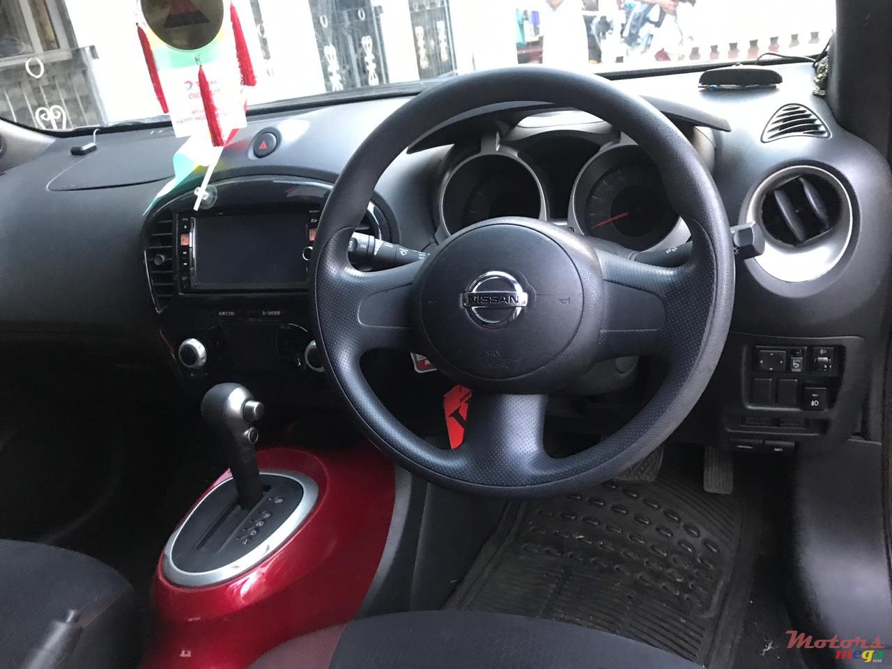 2013' Nissan Juke photo #5