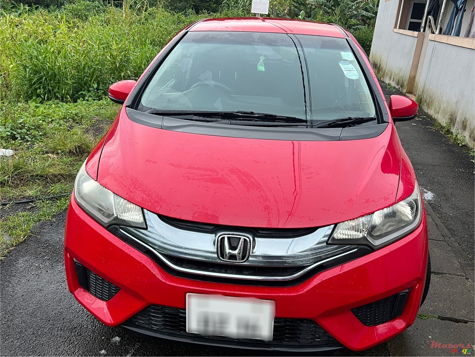 2014' Honda Fit Hybrid photo #2