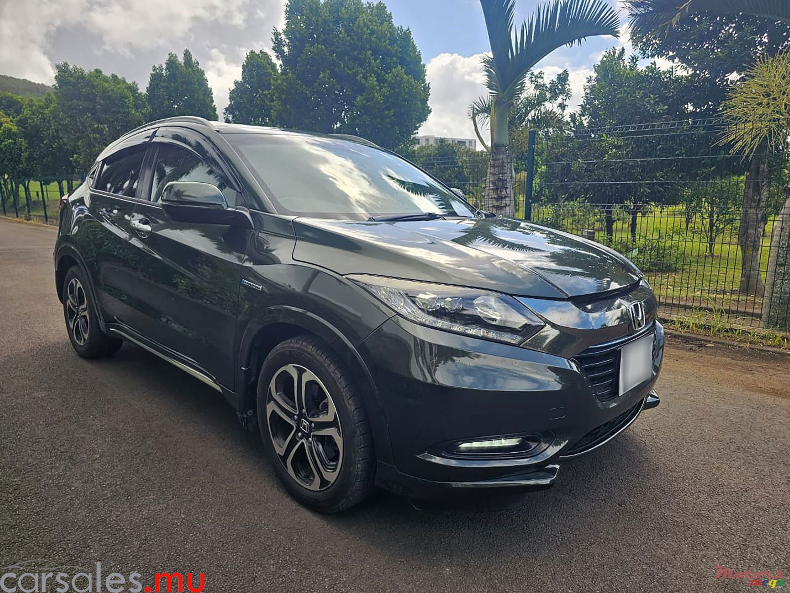 2017' Honda Vezel Z 1.5 photo #2
