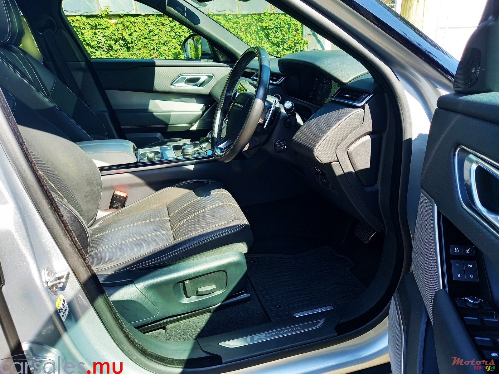 2018' Land Rover Range Rover Velar P250 SE photo #6