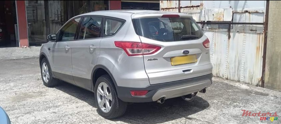 2015' Ford Kuga photo #4