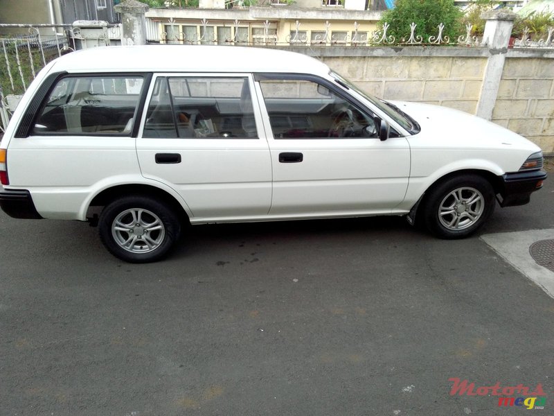 1989' Toyota Corolla Station wagon photo #1