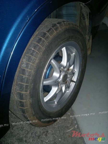 2001' Nissan SUNNY N16 photo #3