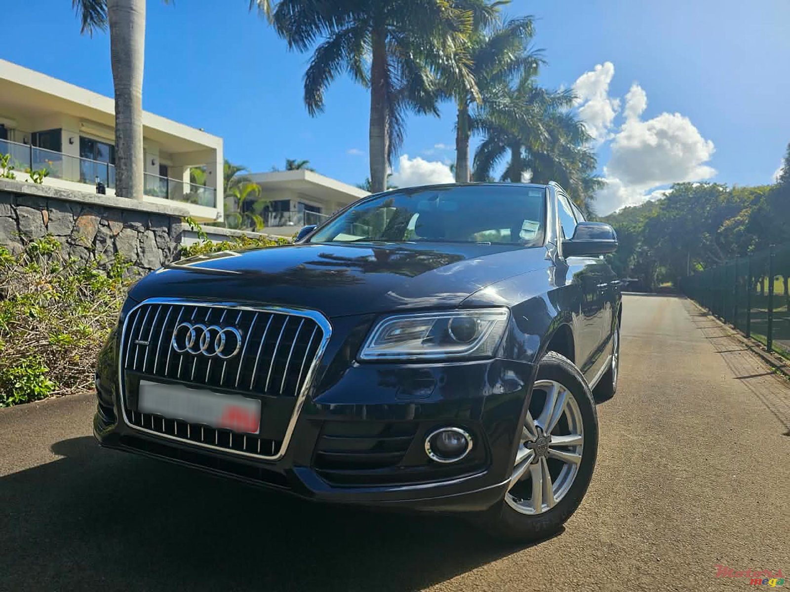 2013' Audi Q5 2.0 TFSI Quattro photo #1