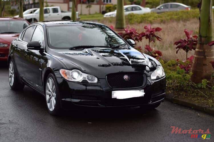 2010' Jaguar XF photo #1