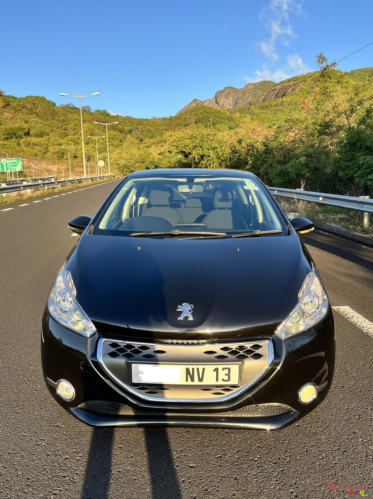 2013' Peugeot photo #1