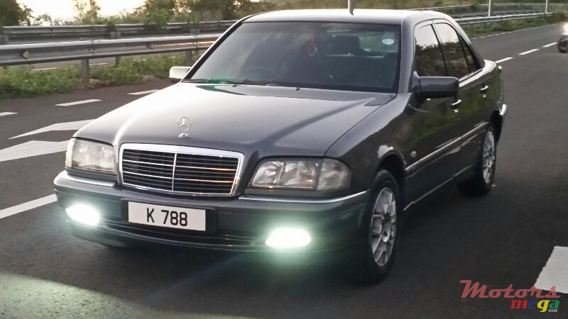 1998' Mercedes-Benz C-Class photo #1