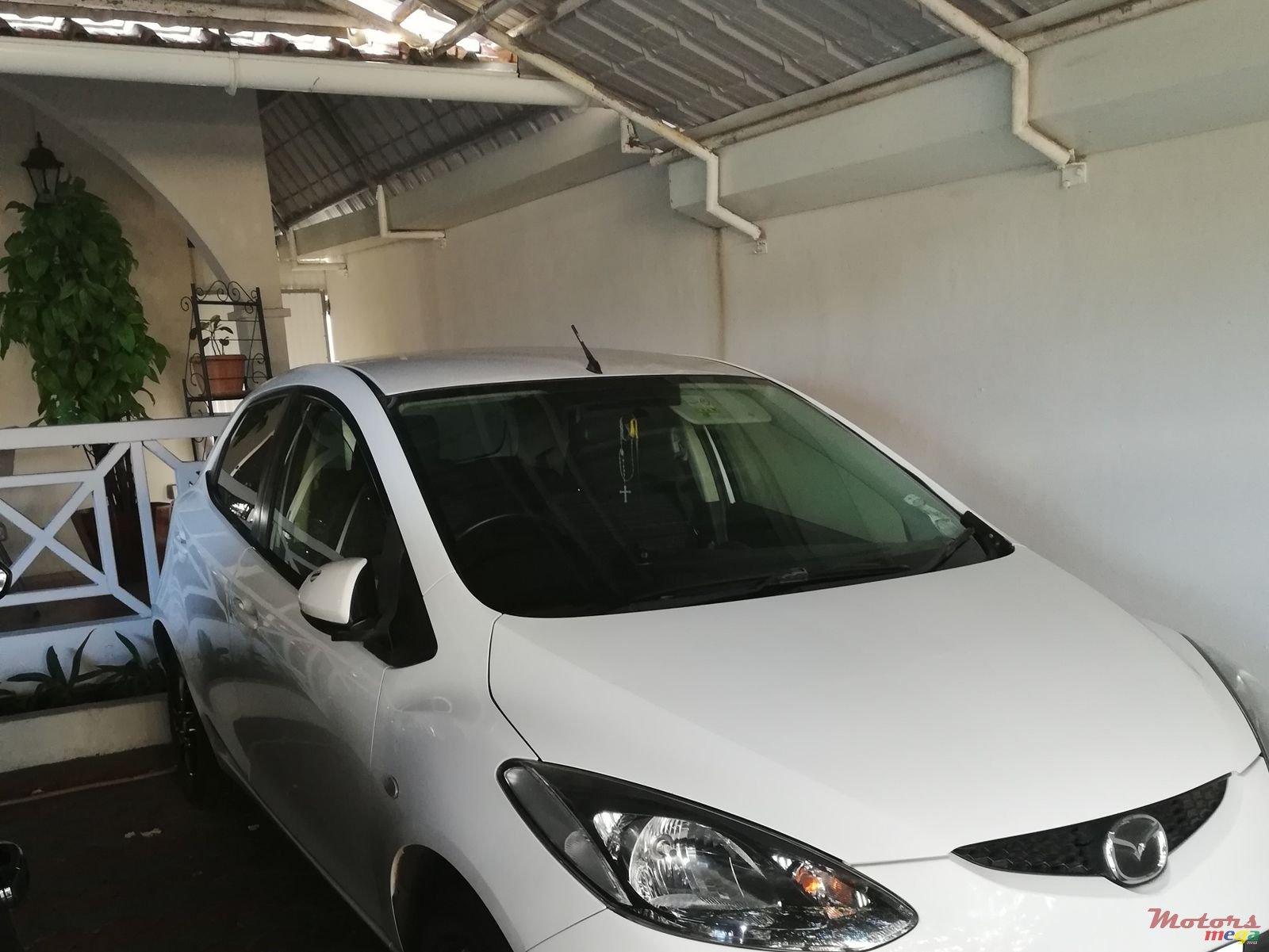 2010' Mazda Demio photo #1