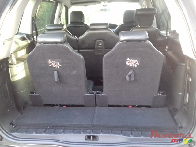 2008' Citroen C4 Picasso photo #6