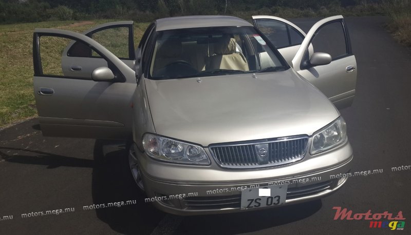 2003' Nissan N17 photo #1