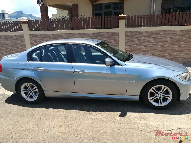 2009' BMW 3 Series photo #5