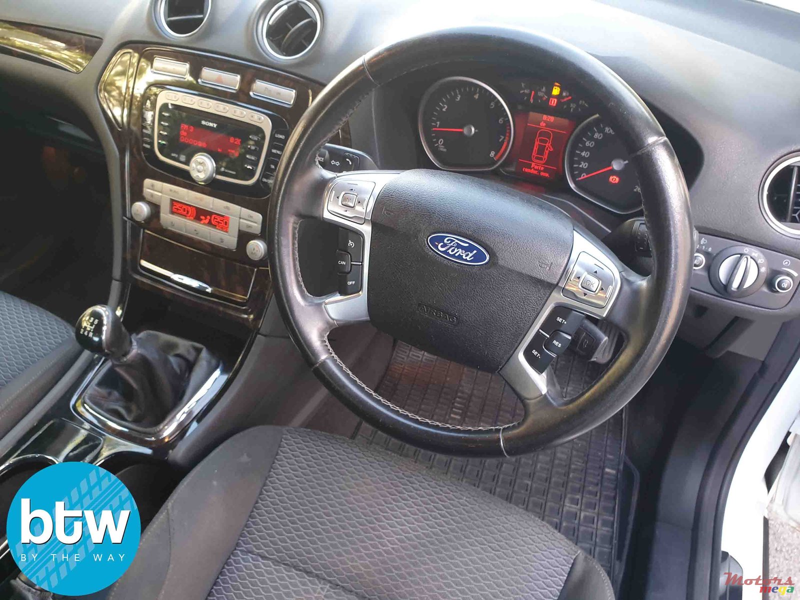 2010' Ford Mondeo photo #6