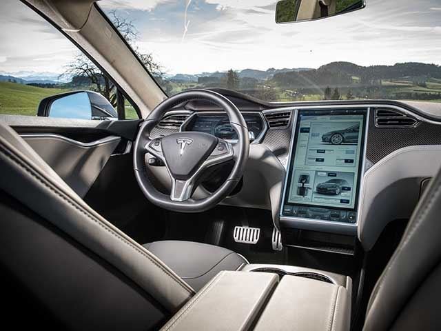 Second Tesla Model S Driver Blames Autopilot Failure For Crash