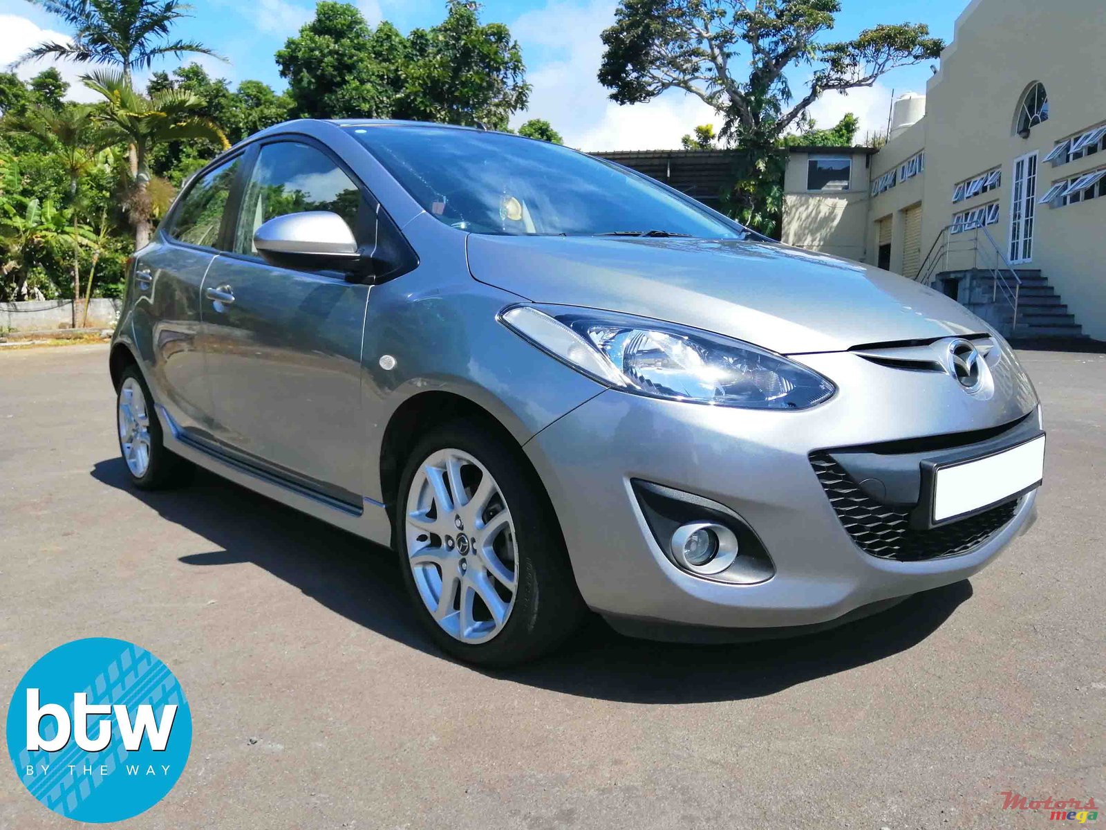 2014' Mazda Demio photo #1