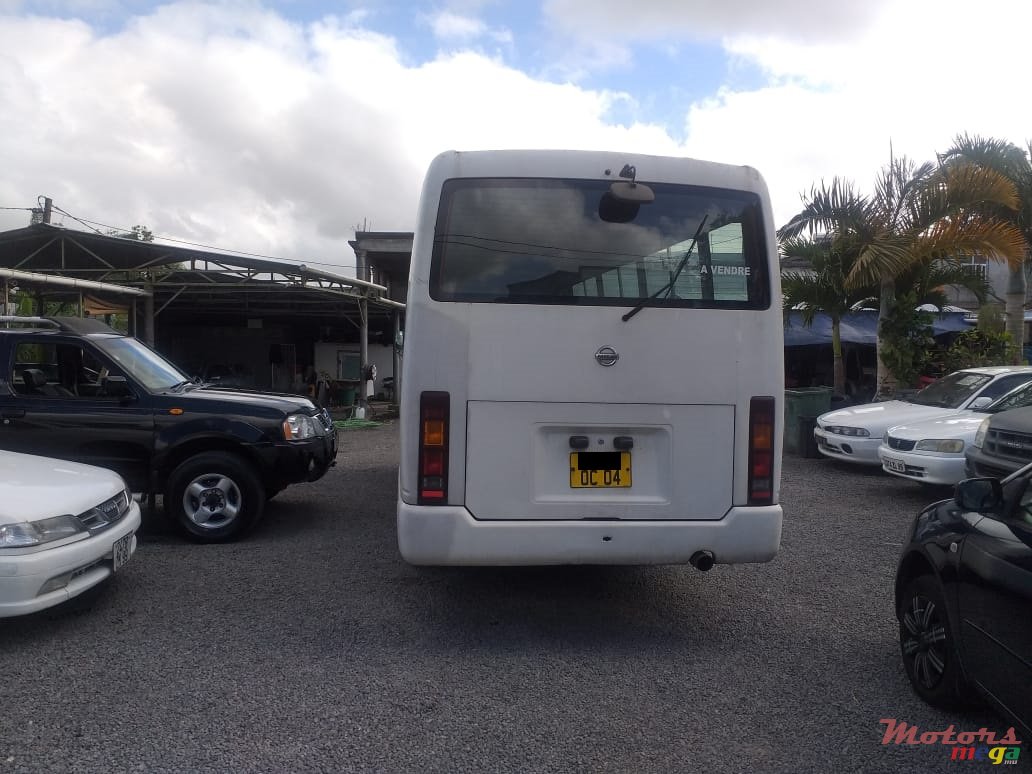 2004' Nissan civilian photo #4