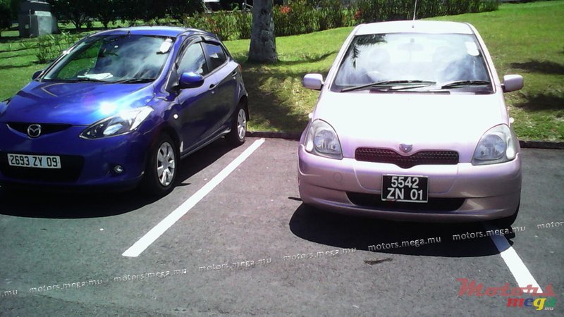 2001' Toyota photo #1