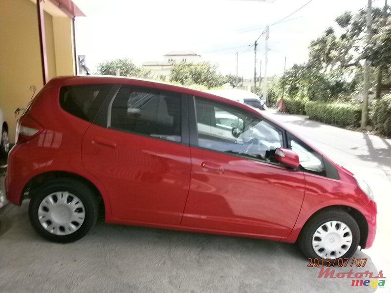 2011' Honda Fit FIT photo #2