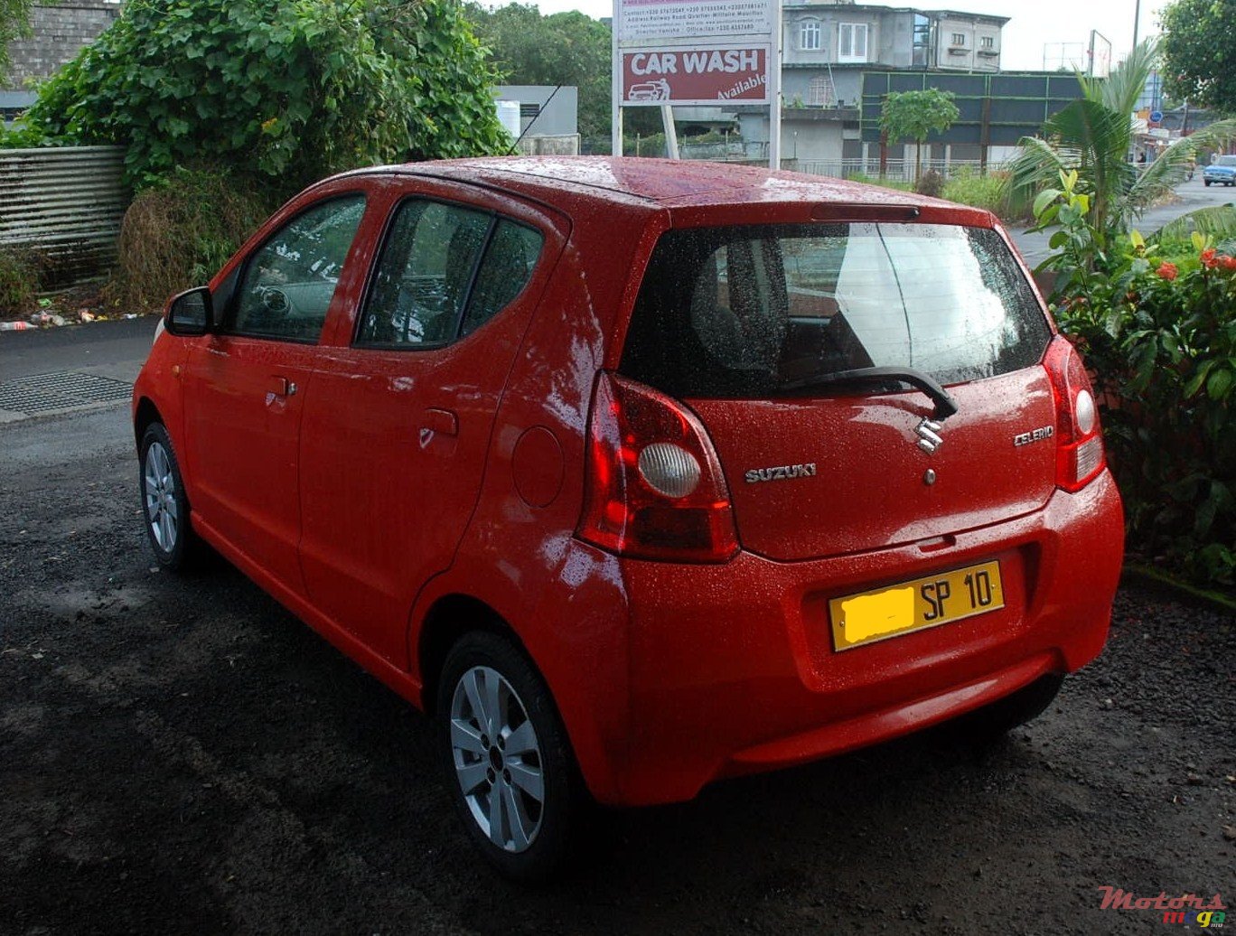 2010' Suzuki photo #1